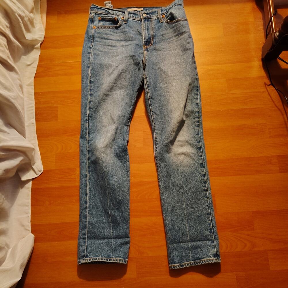 Levi’s Wedgie Slim Jeans 29x30 – Premium Denim – Zip Fly – High Rise